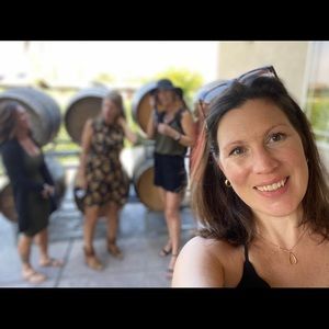 Meet your Posher, Amelia